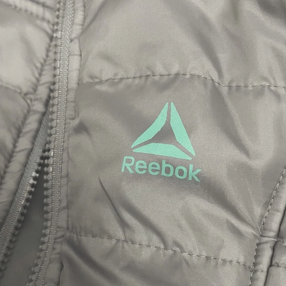 Nice Lightweight Girl’s Reebok Grey Zipper Jacket - Picture 4 of 4